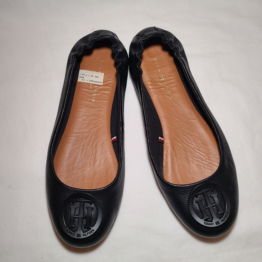 Tommy Hilfiger Women's Black Leather Ballet Flats Size 6